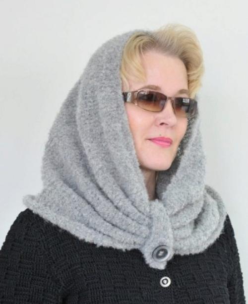 Головные уборы для женщин посл. Модные вязаные шапочки, которые подойдут стильным дамам после 40 лет для зимы 2019-2020 20
